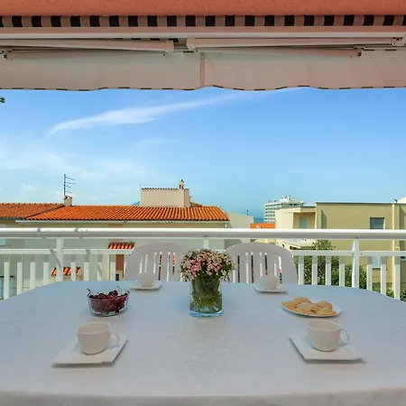 Apartment Marija Makarska