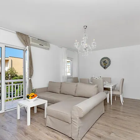 Apartment Marija Makarska